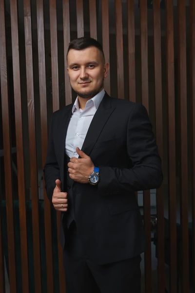 Дэнис Ширбанов — основатель Velar Studio